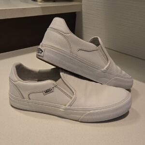 Vans Woman Classic White Slip-On Leather Sneakers. Sz 8.5
